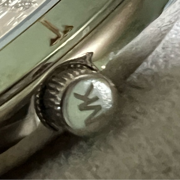 Authentic Michael Kors watch - Picture 7 of 9